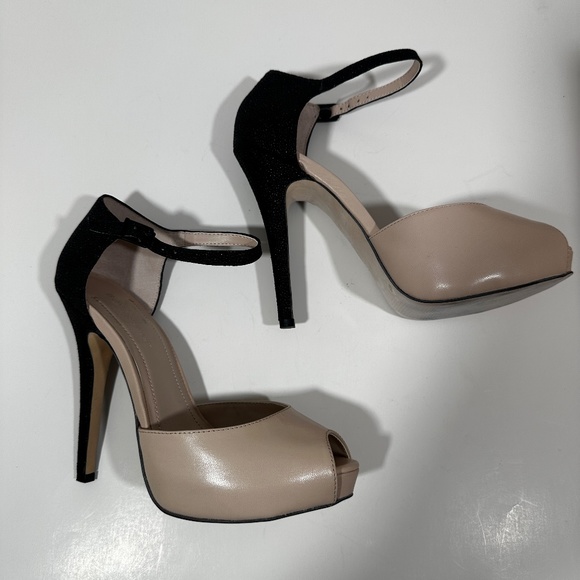 BCBGeneration [ Womens 9 ] Super High‎ Ankle Strap Heels in Nude/ Black - Picture 5 of 15